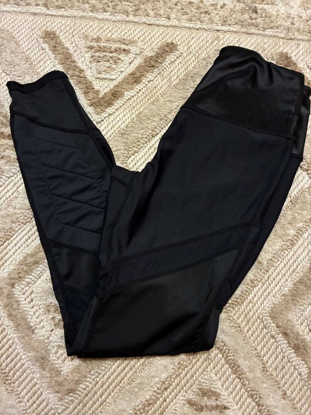 Black Women's High-Rise Active Leggings